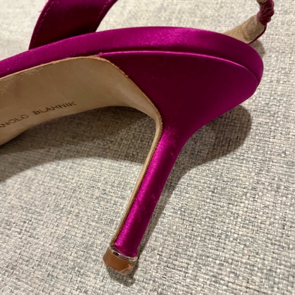 MANOLO BLAHNIK HANGISI SLINGBACKS sz 38 Dark Fuchsia Auth. Dustbags Included! - Picture 12 of 15